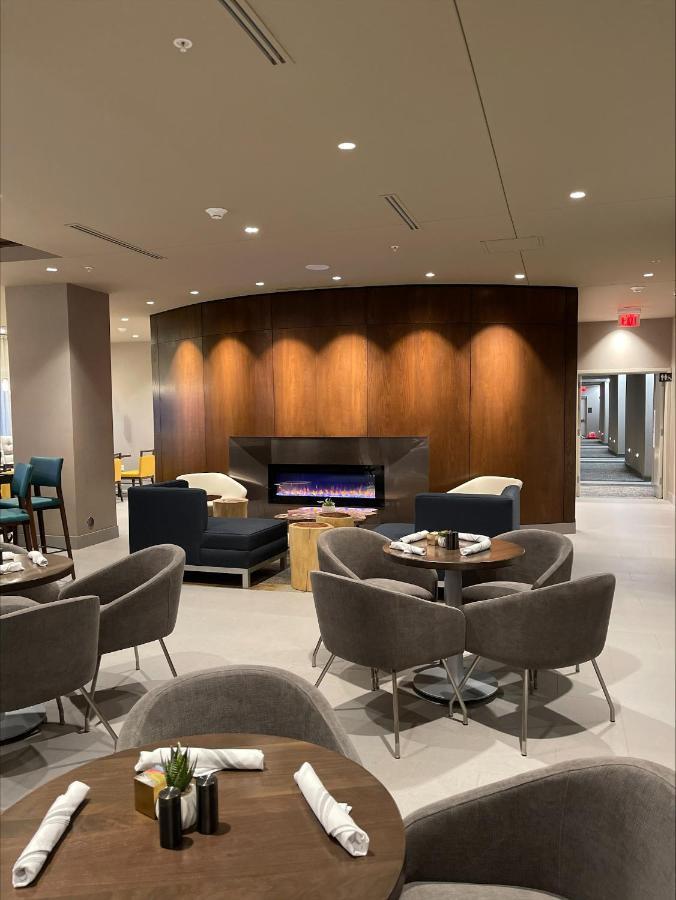 Cambria Hotel Minneapolis Downtown エクステリア 写真