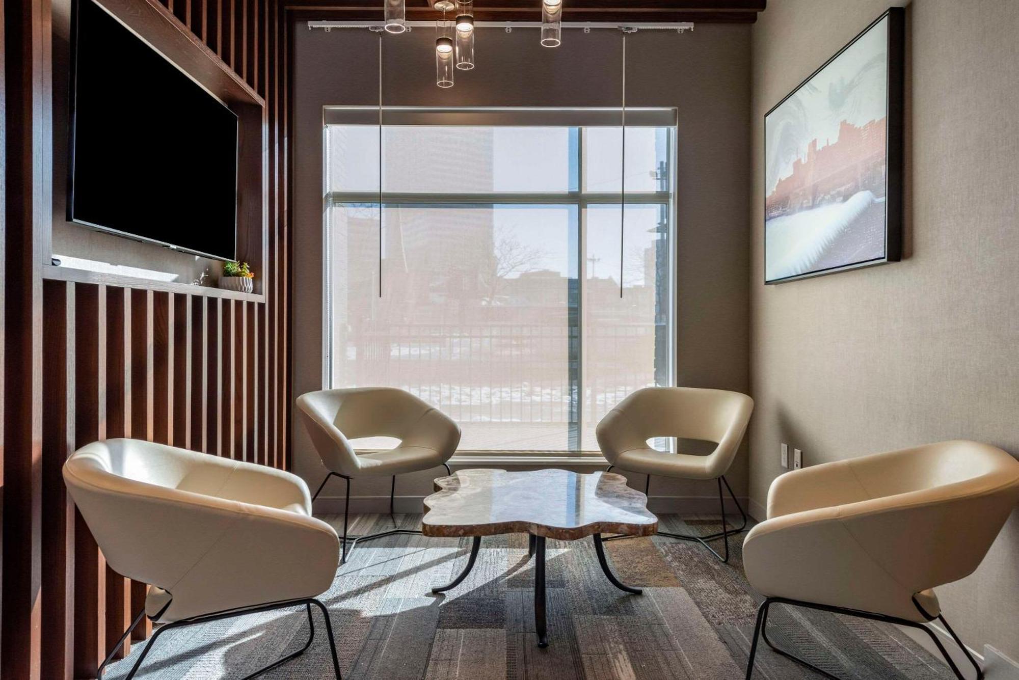 Cambria Hotel Minneapolis Downtown エクステリア 写真