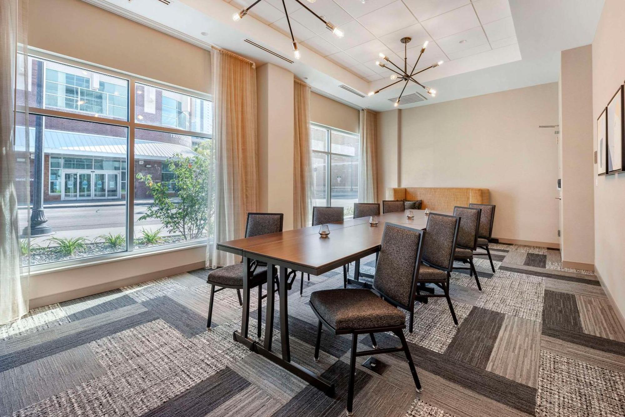 Cambria Hotel Minneapolis Downtown エクステリア 写真